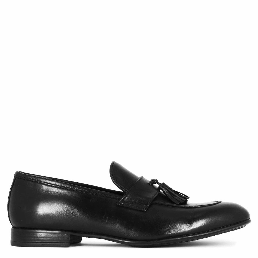 Leonardo Mokassins | Eleganter Herren-Loafer Aus Weichem Schwarzem Leder Mit Quasten