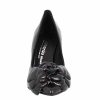 Leonardo Pumps | Dekollete Aus Schwarzem Naplak-Leder Mit Blume